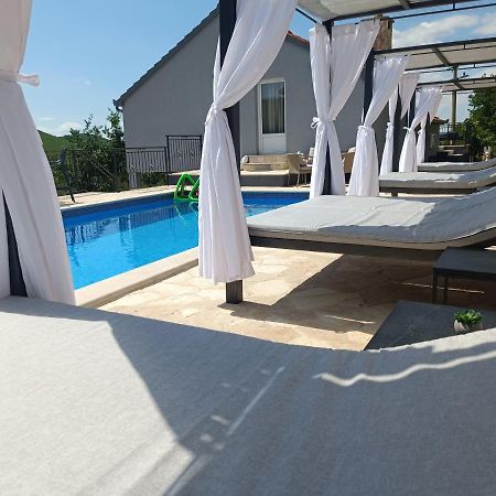 Villa Marija With Heated Pool Trilj Dış mekan fotoğraf