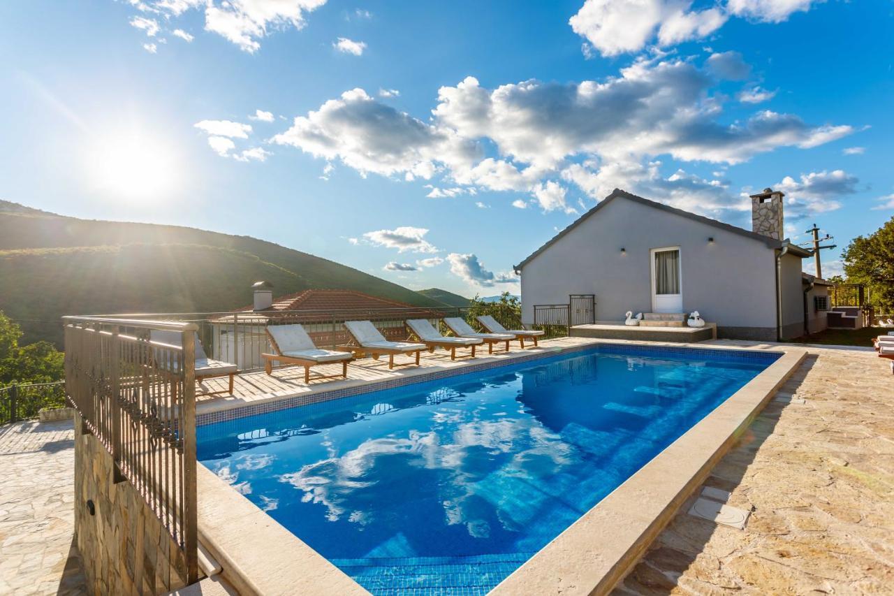 Villa Marija With Heated Pool Trilj Dış mekan fotoğraf